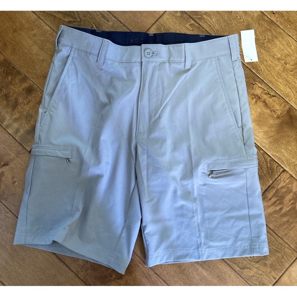 IZOD Golf Mens Swingflex Cargo Shorts Gray 42 Waist 9.5 Inseam NWT